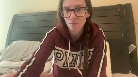 yourstrulylivy online show from January 23, 3:11 pm