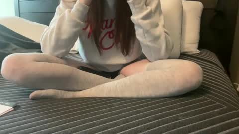 yourstrulylivy online show from February 18, 7:09 pm
