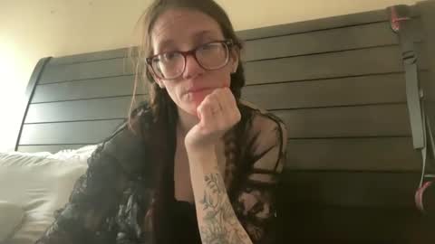 yourstrulylivy online show from February 20, 5:40 pm