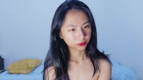 Snapshot of yoursweetestkiwi chatting on May 3, 3:34 am Kiwi online show from May 3, 3:34 am