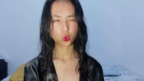 Snapshot of yoursweetestkiwi chatting on June 2, 3:47 pm Kiwi online show from June 2, 3:47 pm