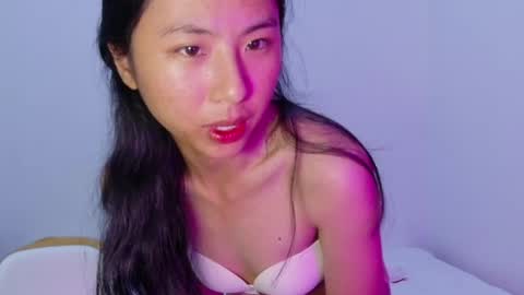 Snapshot of yoursweetestkiwi chatting on June 3, 4:23 pm Kiwi online show from June 3, 4:23 pm