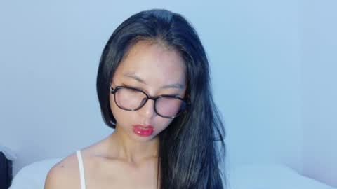 Snapshot of yoursweetestkiwi chatting on June 10, 2:45 am Kiwi online show from June 10, 2:45 am