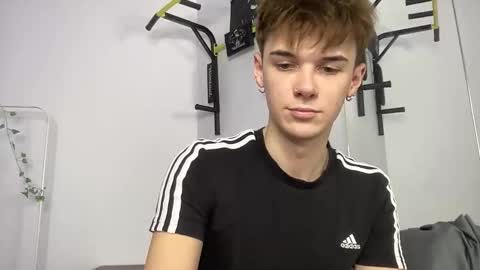 yoursweetyguy online show from November 10, 4:17 pm