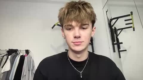 yoursweetyguy online show from January 16, 4:11 pm