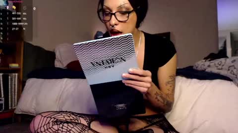 angel pvssy online show from June 2, 5:09 am
