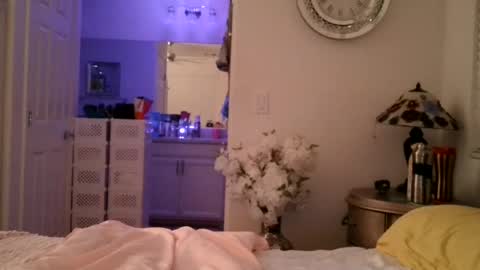 yourthickgingergoddess online show from June 20, 3:53 am