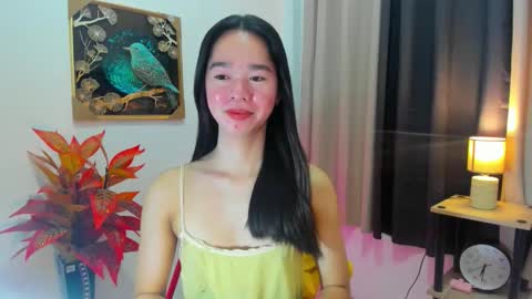 Snapshot of yourtinybunny chatting on April 11, 11:14 am yourtinybunny online show from April 11, 11:14 am