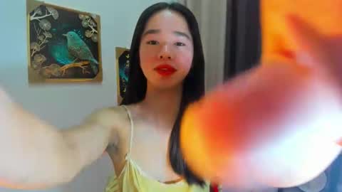 Snapshot of yourtinybunny chatting on April 17, 10:07 am yourtinybunny online show from April 17, 10:07 am