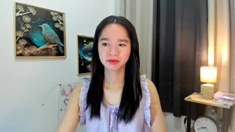 yourtinybunny online show from June 16, 2:14 am