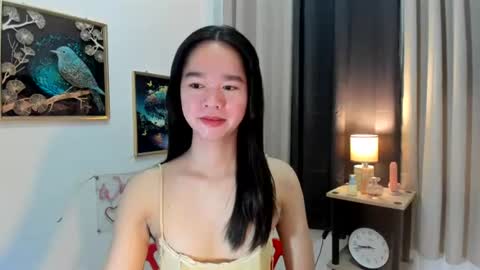 yourtinybunny online show from June 20, 11:02 am