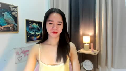 yourtinybunny online show from June 25, 10:42 am