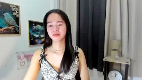 yourtinybunny online show from July 1, 11:01 am