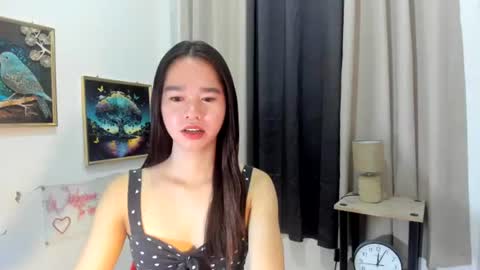 yourtinybunny online show from July 25, 11:08 am