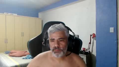 Snapshot of yourtoytoyoumaster3 chatting on November 25, 7:47 pm yourtoytoyoumaster3 online show from November 25, 7:47 pm