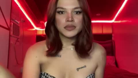 Snapshot of yourwildestdreamgirl chatting on June 3, 3:42 am ANDREA online show from June 3, 3:42 am