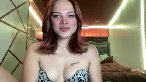 Snapshot of yourwildestdreamgirl chatting on June 8, 2:45 am ANDREA online show from June 8, 2:45 am