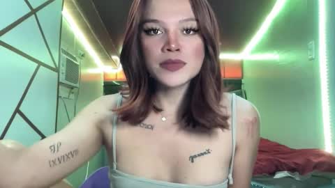 Snapshot of yourwildestdreamgirl chatting on June 11, 2:44 am ANDREA online show from June 11, 2:44 am