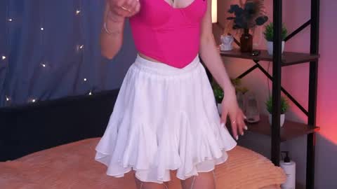 youw4ntthis online show from April 18, 5:11 am