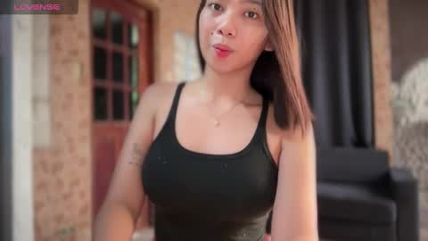 YowgineTheGreat online show from December 26, 7:03 am