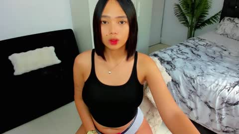 YowgineTheGreat online show from January 25, 4:56 am