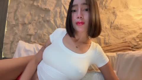 YowgineTheGreat online show from July 11, 10:51 am