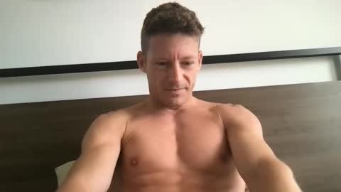 Snapshot of yoyoyo1221 chatting on November 12, 11:58 pm yoyoyo1221 online show from November 12, 11:58 pm