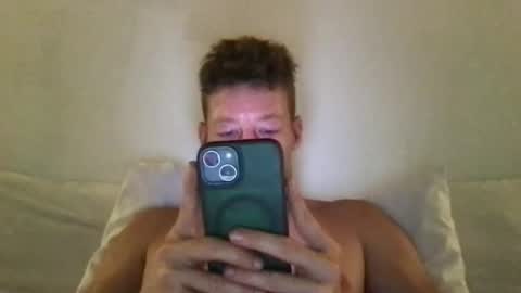 Snapshot of yoyoyo1221 chatting on November 22, 7:07 am yoyoyo1221 online show from November 22, 7:07 am