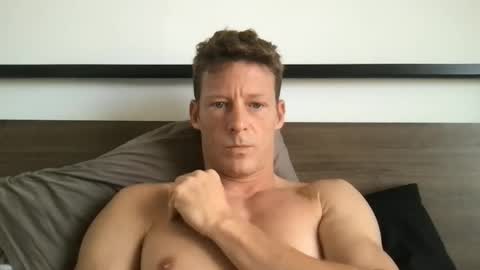 Snapshot of yoyoyo1221 chatting on March 26, 11:21 pm yoyoyo1221 online show from March 26, 11:21 pm