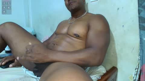 Snapshot of yubana chatting on November 12, 2:34 am yubana online show from November 12, 2:34 am