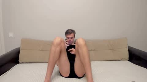 Yue Lang and Samm online show from October 2, 6:15 pm