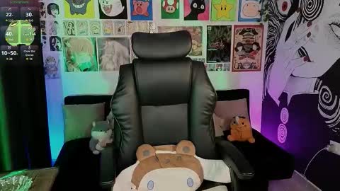    rawr   Anne Independent model      online show from February 28, 4:35 am