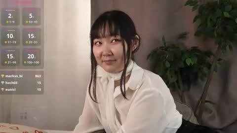 Snapshot of yui_yummy chatting on June 8, 1:28 am Yui online show from June 8, 1:28 am