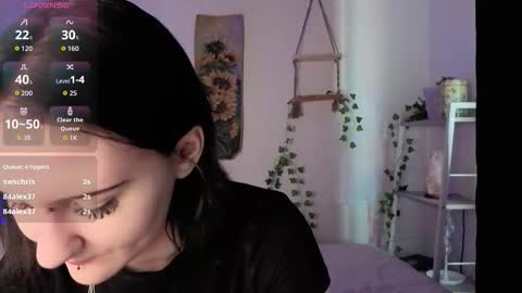 Snapshot of yuki_shiro chatting on March 22, 7:34 am Ellie online show from March 22, 7:34 am