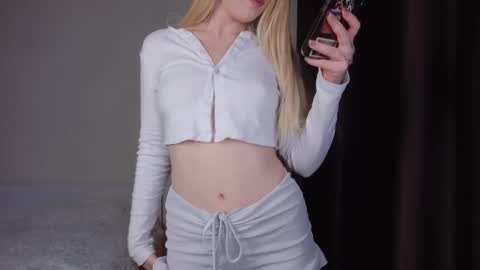 Snapshot of yukimisa chatting on October 3, 4:48 pm Misa online show from October 3, 4:48 pm