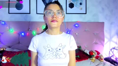 Yukki Kuran online show from December 21, 6:02 pm