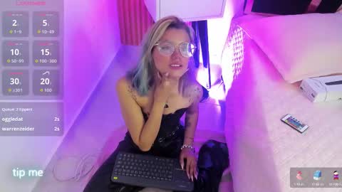 Yukki Kuran online show from September 11, 3:06 am