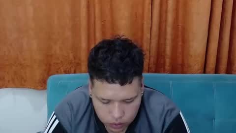 yul and val couple online show from November 22, 3:38 am