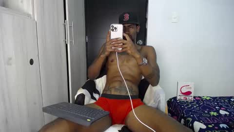 Snapshot of yulian_23 chatting on September 11, 11:49 pm Ivan online show from September 11, 11:49 pm