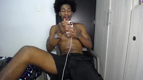 Snapshot of yulian_23 chatting on September 27, 7:52 pm Ivan online show from September 27, 7:52 pm