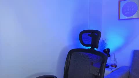 Snapshot of yulian_vasquez chatting on September 18, 12:18 pm yulian_vasquez online show from September 18, 12:18 pm