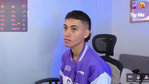 Snapshot of yulian_vasquez chatting on September 27, 12:21 pm yulian_vasquez online show from September 27, 12:21 pm