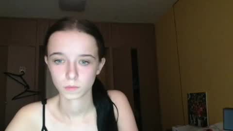 Snapshot of yuliastar chatting on October 8, 6:00 am Yuliia online show from October 8, 6:00 am