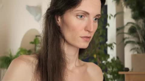 yulla dao online show from October 2, 4:03 pm