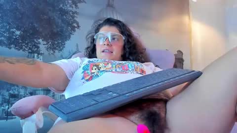 Snowflake online show from September 26, 3:54 am