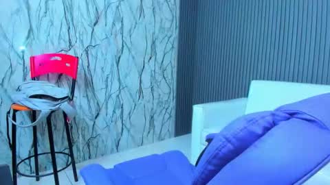 Snapshot of yumandsay chatting on March 23, 2:48 am Snowflake online show from March 23, 2:48 am