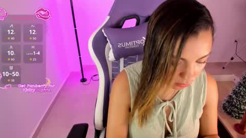 Snapshot of yumecam_rooms chatting on November 30, 8:46 pm Yumecam rooms online show from November 30, 8:46 pm