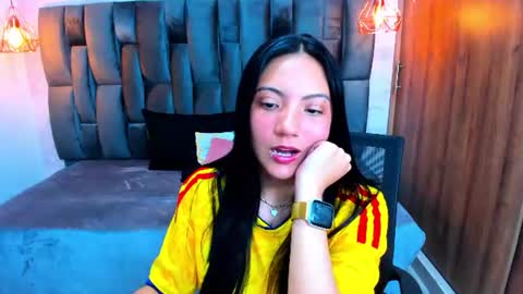 yumeko_michael online show from July 3, 9:10 pm