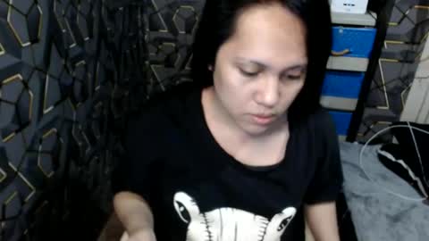 yumi online show from September 14, 1:32 pm