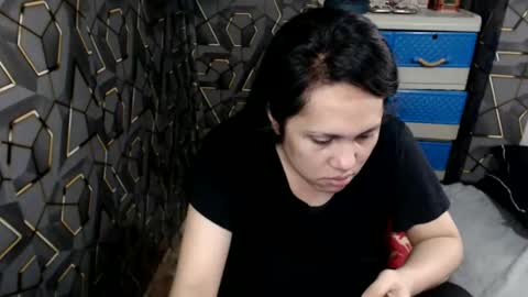 yumi online show from October 13, 2:33 am